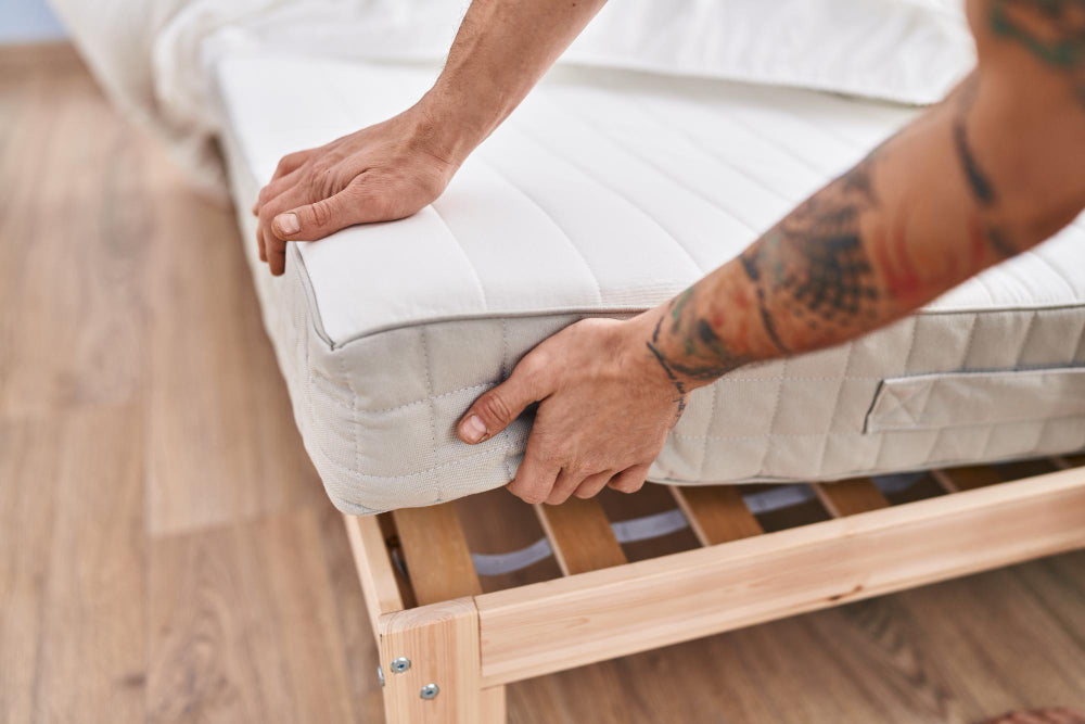 What’s the Difference Between Hybrid and Memory Foam Mattresses?